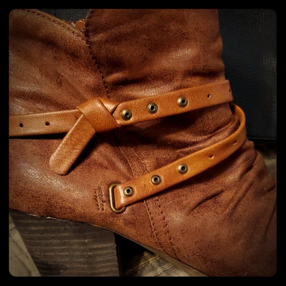 Baretrap boots